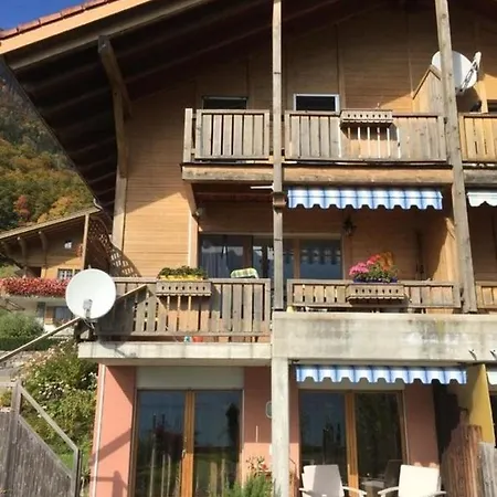 Apartment Panoramastudio An Bester Lage Mit Aussicht Auf Brienzersee Und Berner Alpen!
